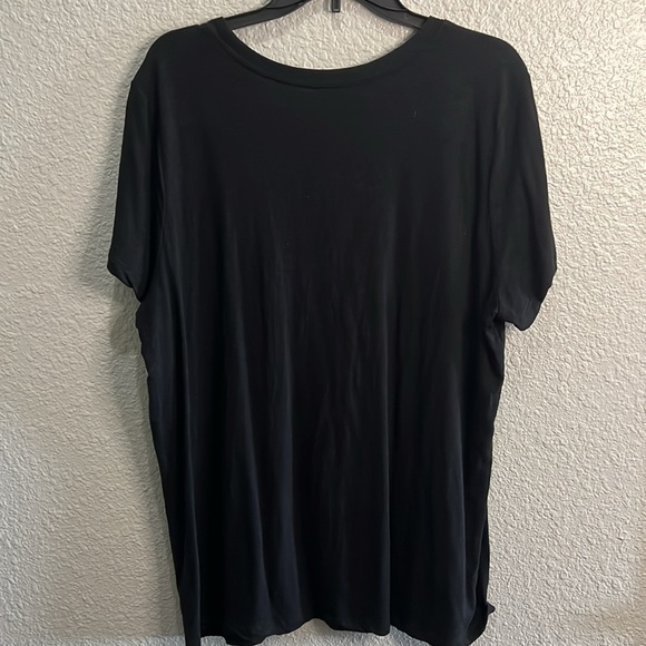 Torrid size 2 Embroidered Super Soft Slub Jersey “Happy” - Picture 3 of 6